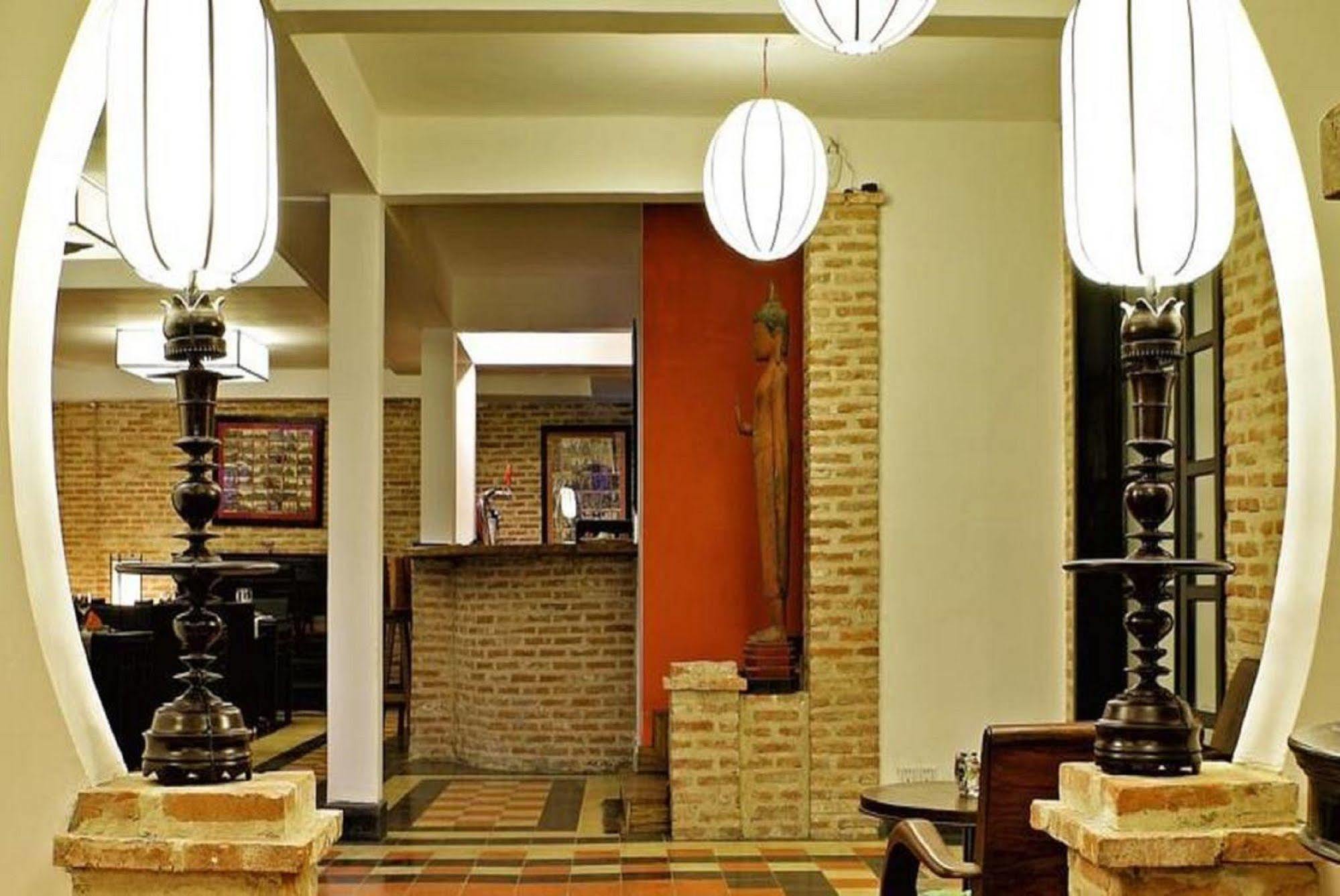 Villa Silk Road Hotel Phnom Penh Ngoại thất bức ảnh